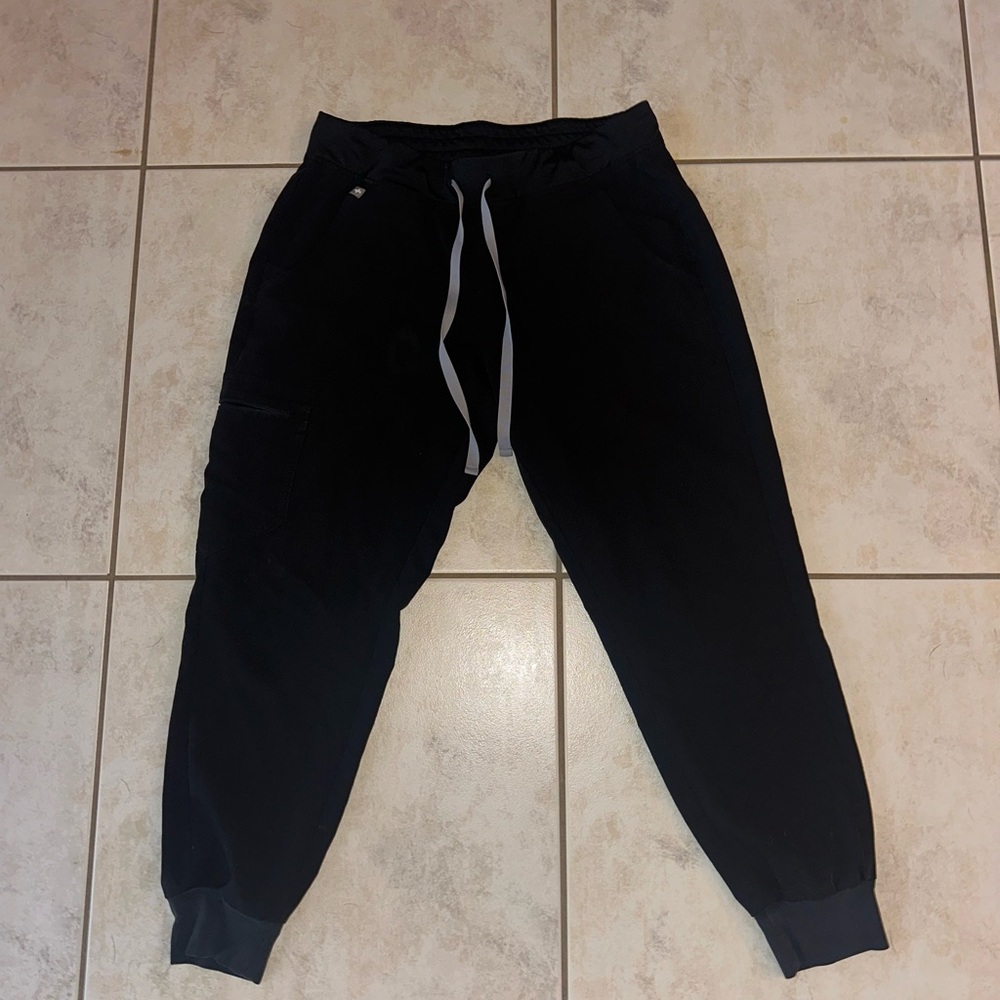 Women's Black Zamora™ - Petite Jogger Scrub Pants - M
- Petite / Black